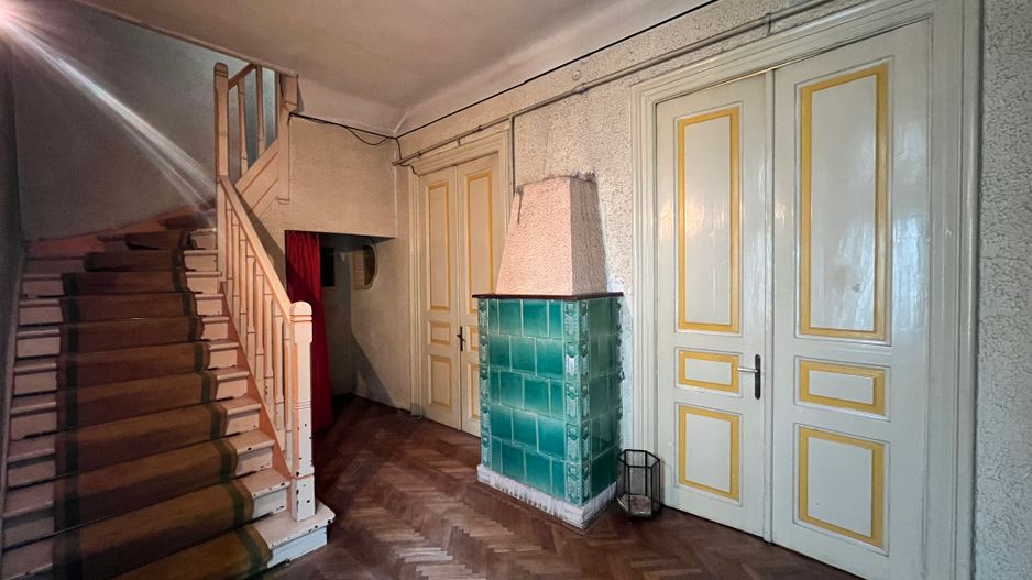 Casă interbelică de închiriat – Str. Barbu Văcărescu nr. 33 - Poză 1