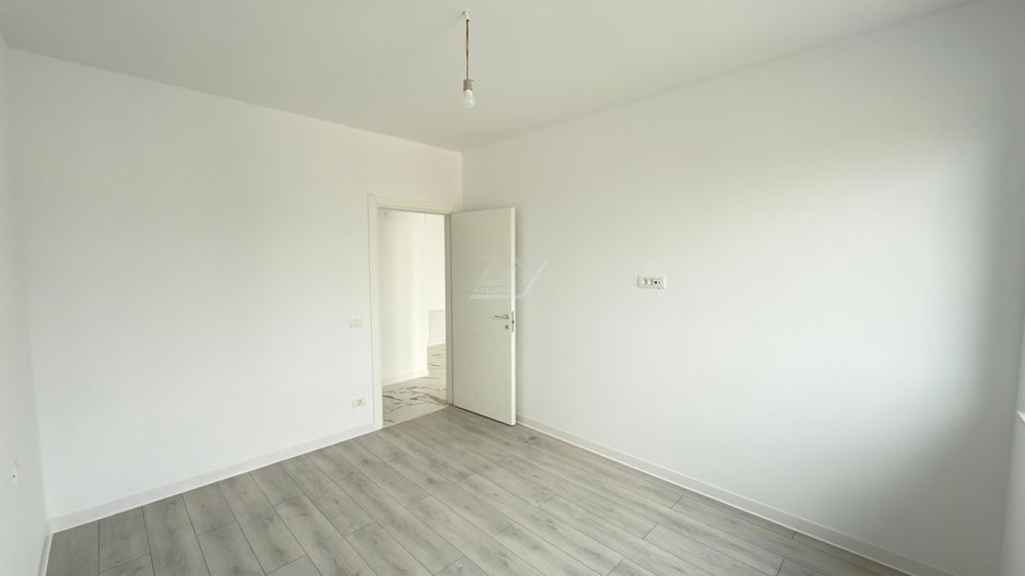 Bloc finalizat. Spatiu de depozitare. Loc de parcare. Clima - Poză 8