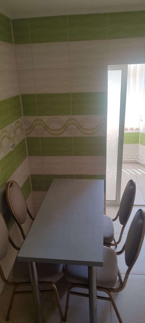 Vanzare apartament 3 camere Mazepa, etaj 8/10, 80 mp - Poză 2