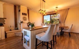 Proprietate exclusivista de vanzare: 2 case | 9 camere | 2000 mp teren - Poză 40