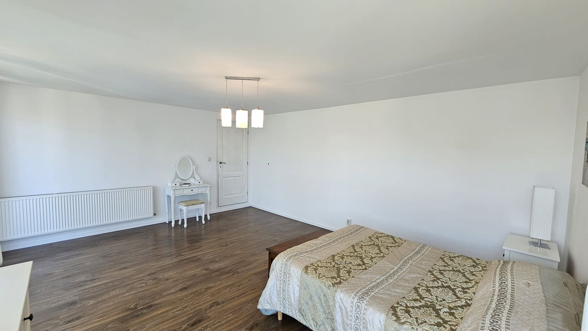 0 % comision, casa individuala 4 camere, 400 mp teren cartier Bulgaria - Poză 14