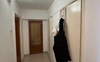 Metrou 1 Decembrie - Apartament 2 camere decomandat, spatios, stradal - Poză 4