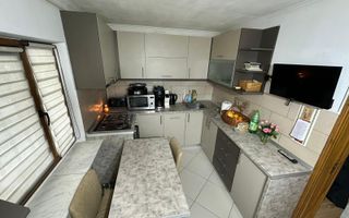 Apartament cu 4 camere/Spatiu birouri/ Cabinet - Nicolina-Str.Pompieri - Poză 8