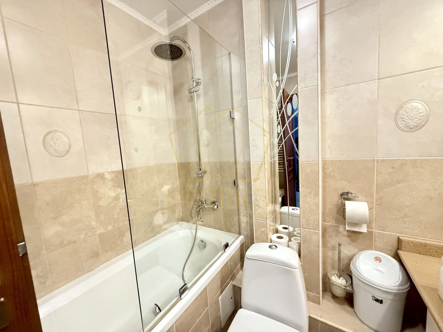 Apartament superb cu 4 camere  |  Calea Martirilor - Poză 9