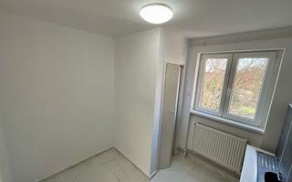 BRASADAS vinde ap 2 cam central etaj 3/4. - Poză 3