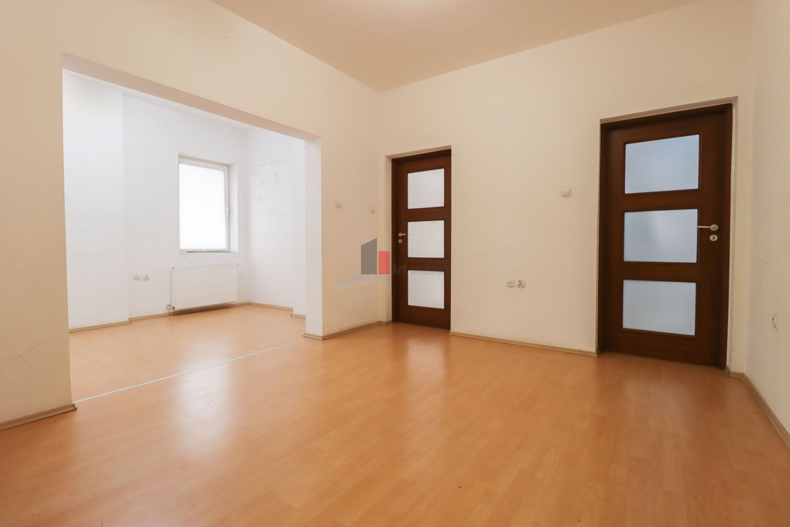 Spatiul "AVANOA", in vila CONSOLIDATA, 3-4 camere, FARA MENTENANTA - Poză 1