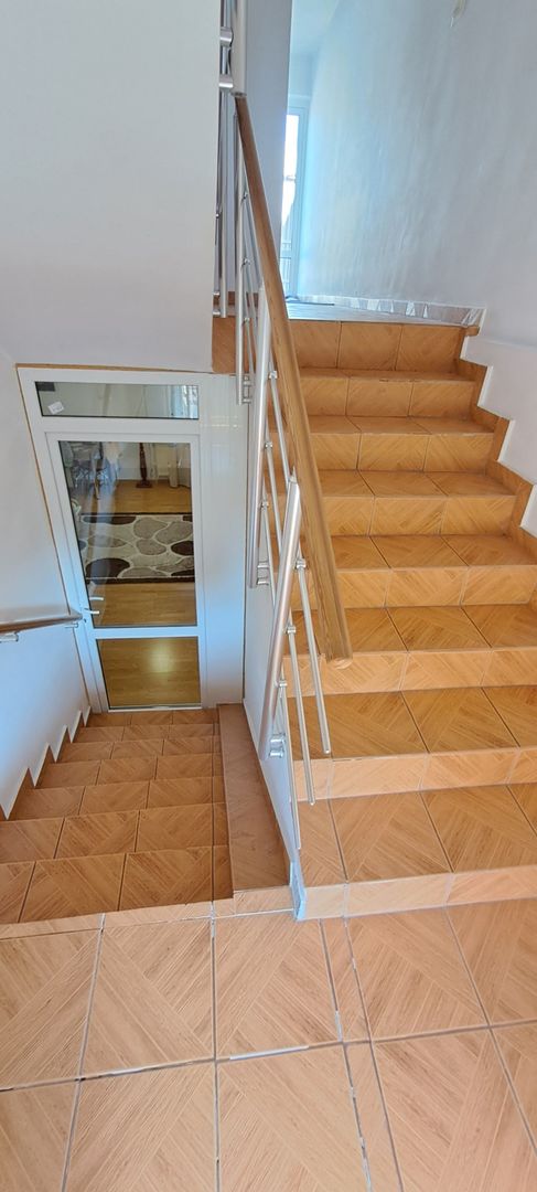 Brancoveanu, vila 5 camere, 260 mp utili, garaj subteran, stb, metrou - Poză 7