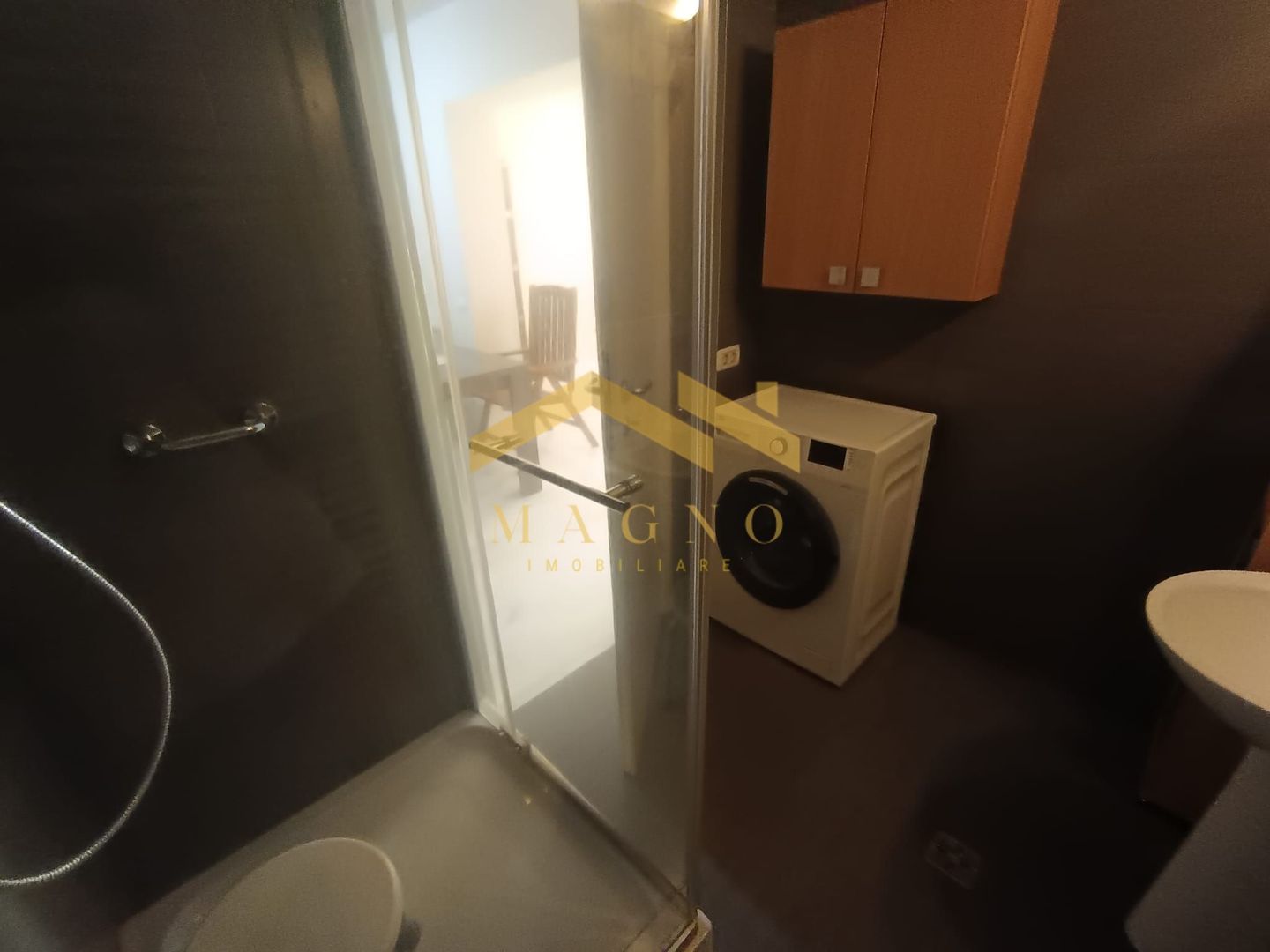 CASA SPATIOASA CU 4 CAMERE CARTIER GRADISTE - Poză 36