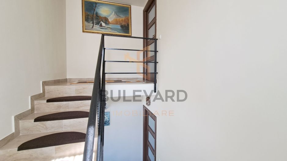 Comision 0! Casa 206 mp utili + pod 60 mp, 4 parcari, 304 mp teren - Poză 13