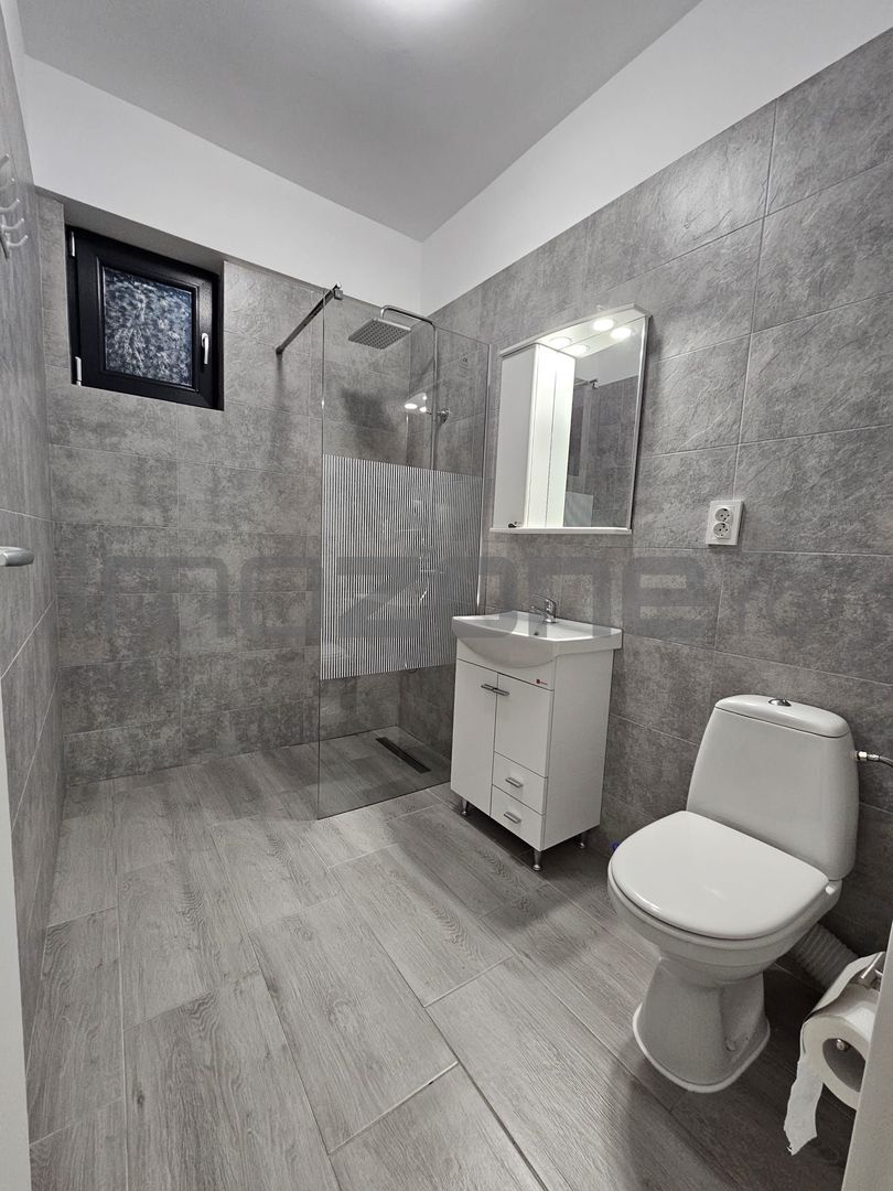 Garsoniera, 42 mp, decomandata, bucatarie 11 mp, mobilata/utilata - Poză 7