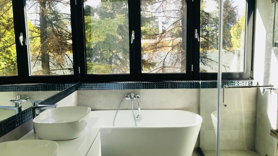 3 CAMERE | 3 BAI | MOBILAT SI UTILAT || AVIATORILOR LANGA PARC - Poză 2