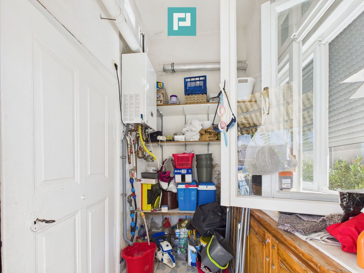 Casă cu piscină și teren generos, Sântana - Poză 13