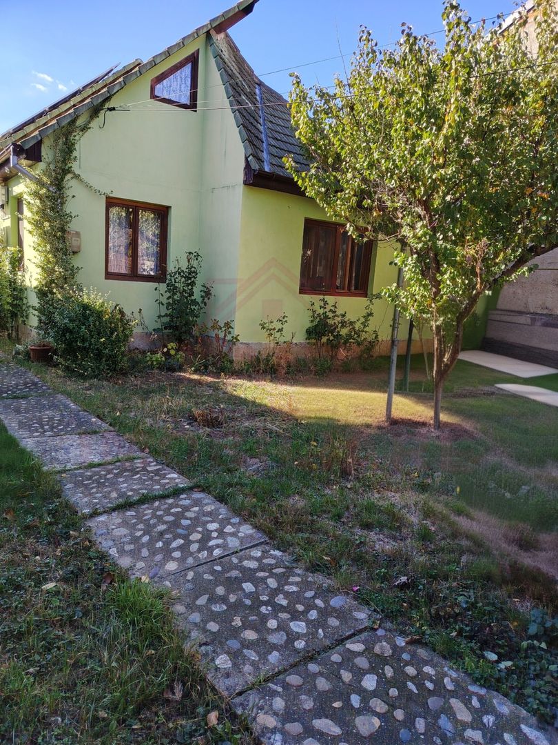 CASĂ 4 CAMERE\CARANSEBEȘ,JUD.CARAȘ-SEVERIN - Poză 1