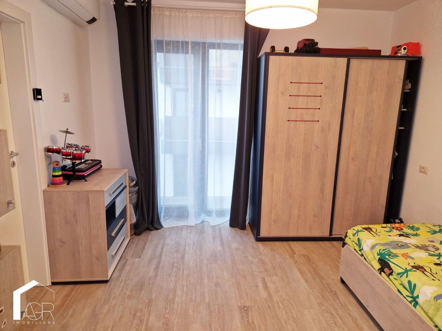 Apartament cu 4 camere, decomandat, zona Albert - Poză 5