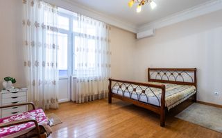 Chirie, apartament, 3 camere, str. Nicolae Sulac, Ciocana - Poză 1