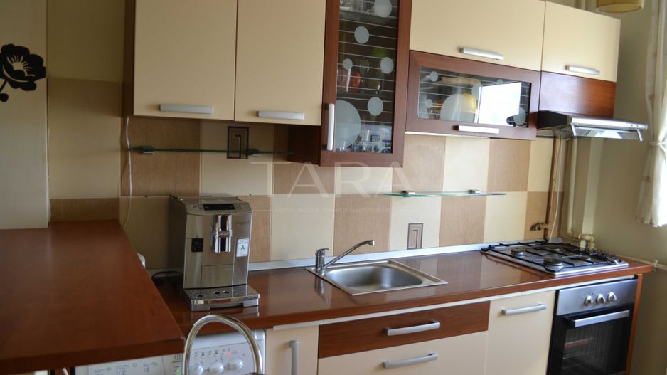 Apartament cu 2 camere decomandate, 2 balcoane, zona Aurel Vlaicu. - Poză 4