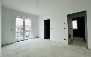 Duplex nou cu 5 camere despartit prin garaj - Dumbravita - Poză 6
