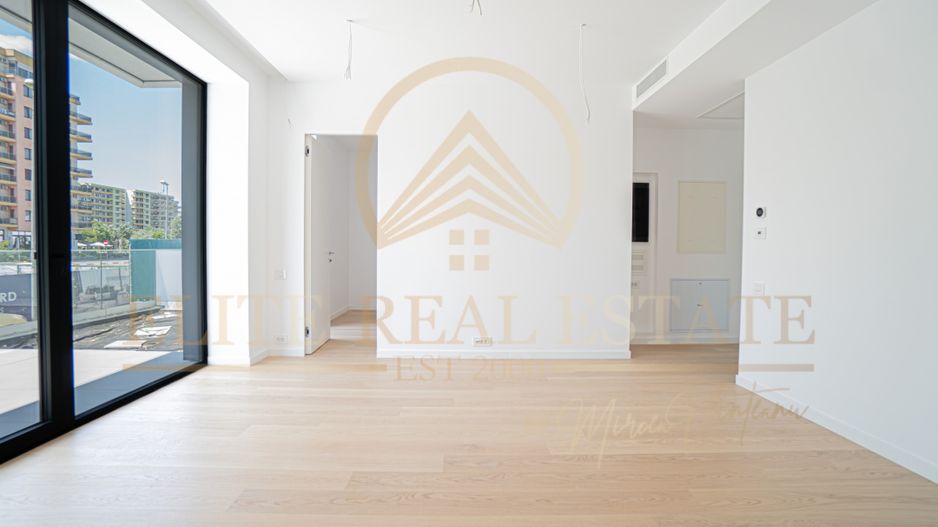 Stațiunea Mamaia - Vânzare apartament cu 2 camere, 2 bai, la 2 pasi de mare. - Poză 2