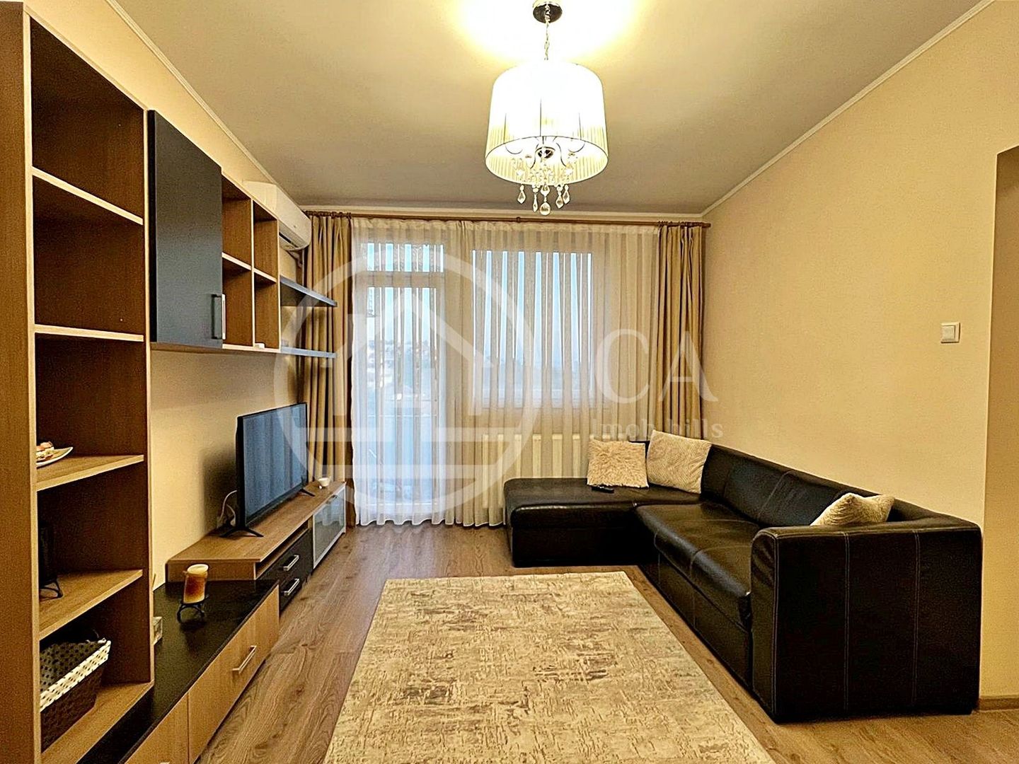 Apartament cu 2 camere de vanzare in zona centrala, Oradea - Poză 2