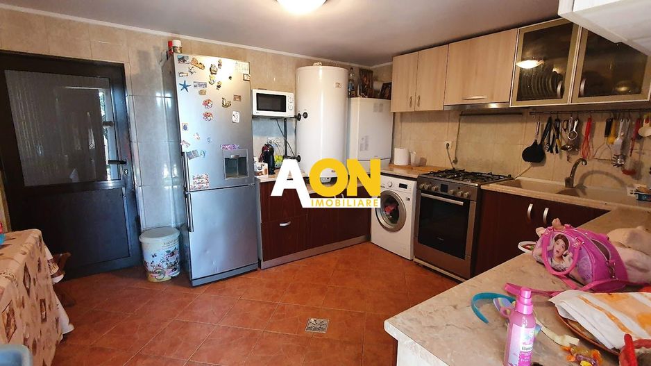 Casa P+1+M, 4 dormitoare, garaj, 500 mp teren, Micesti - Poză 27