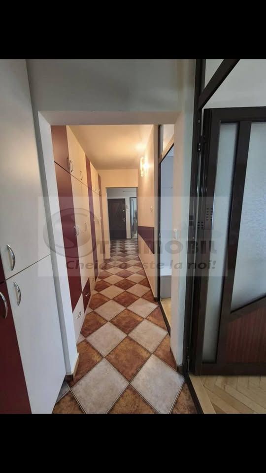 Apartament 3 camere decomandat Nicolina - 499 euro - Poză 2