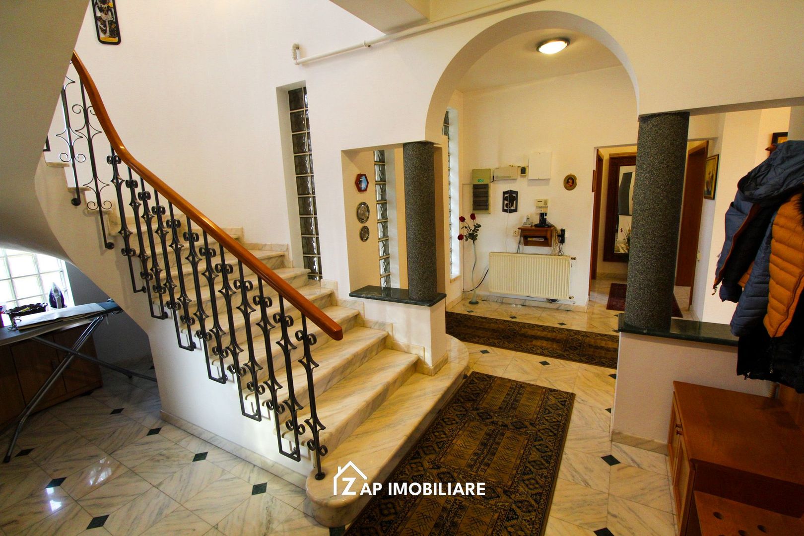 Unirii - Casa Zona Romcab -  400mp - 1259 mp teren - Garaj dublu - piscina - Poză 24