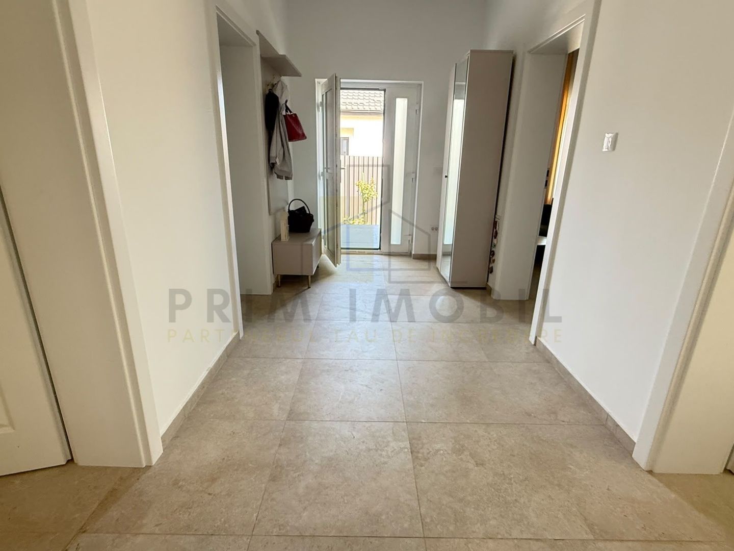Casa 4 camere, 102 mp, teren 500 mp, fotovoltaice, Holboca - Poză 8