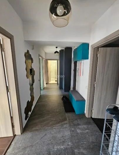 APARTAMENT SUPERB LOC PARCARE METROU ZONA APARATORI PATRIEI - Poză 6