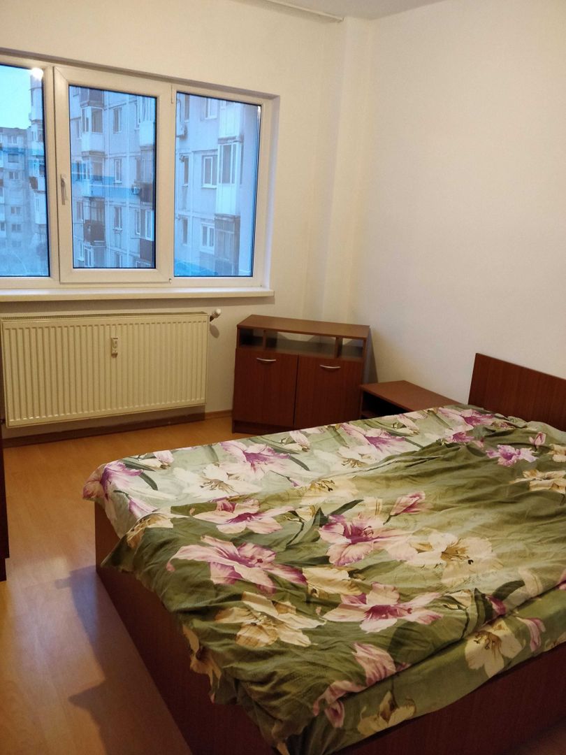 inchiriere apartament patru camere - Poză 4