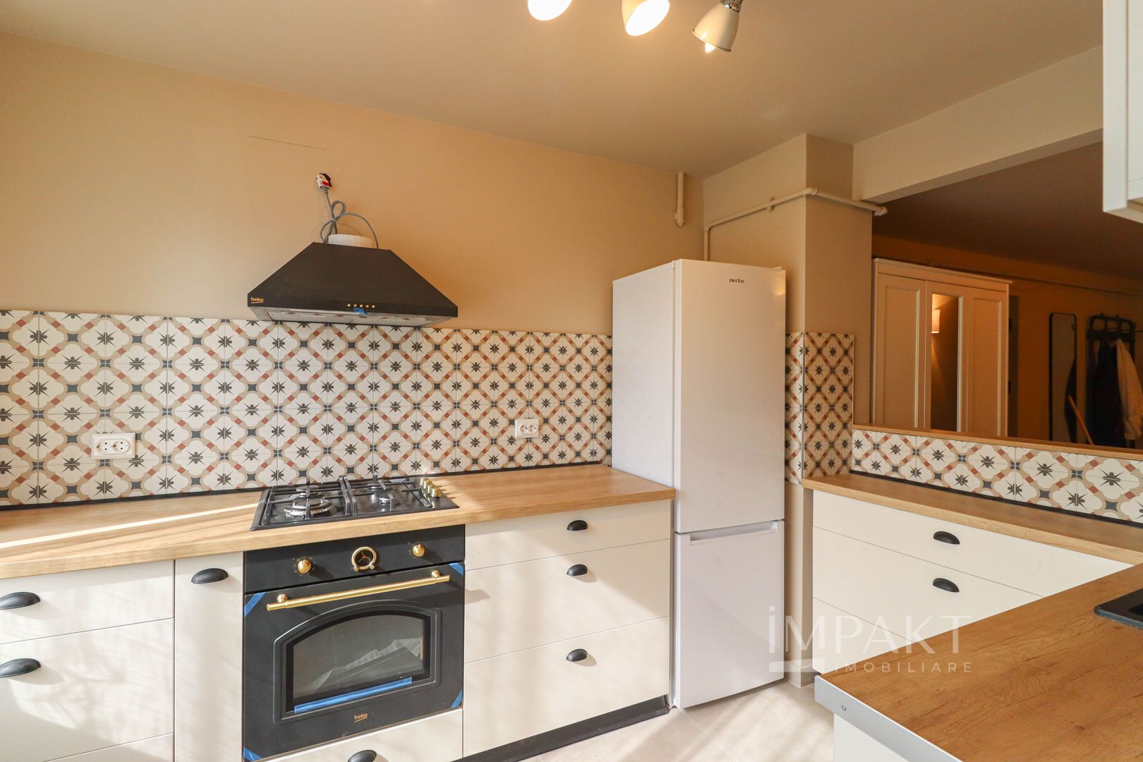 Apartament super cu 4 camere aflat in zona  Parcului Central! - Poză 12