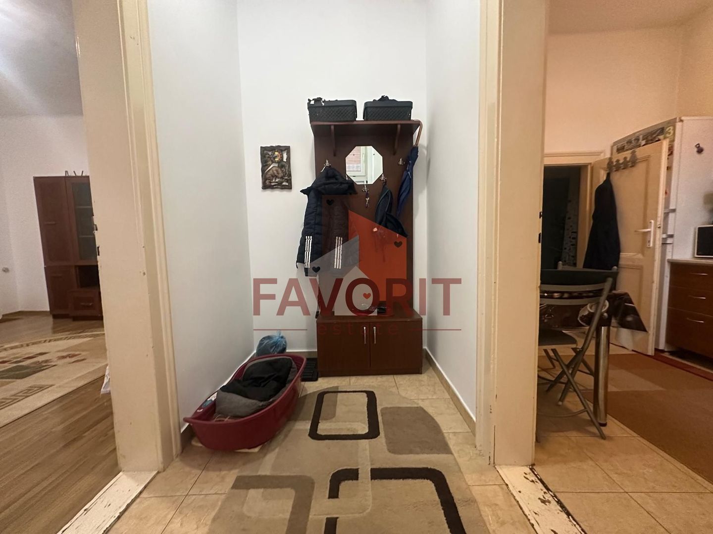 2 camere | centrala proprie | mobilat si utilat | gradina | zona excelenta | - Poză 9