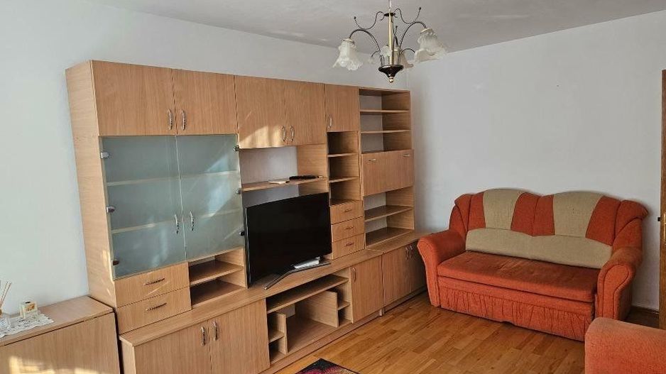 Particular - oferta ap 2 camere decomandat metrou Bucur Obor bloc reabilitat - Poză 2