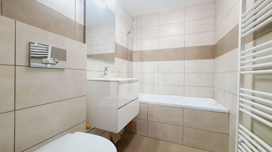 Apartament cu 3 camere renovat, Cetate - Poză 8