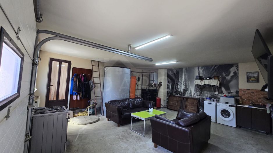 Casa in Livezeni , 140  mp utili , in centrul localitatii . - Poză 10