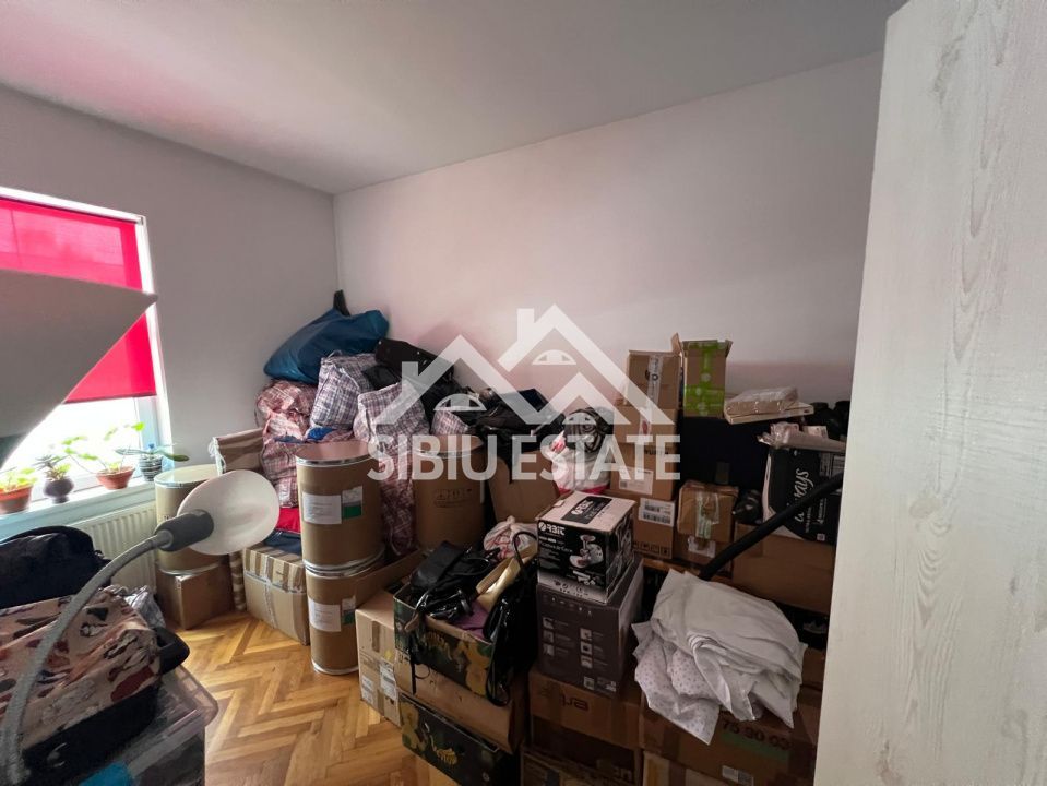 De vânzare: Proprietate cu 2 unități locative ,Zona Lupeni, Sibiu - Poză 12