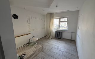 Spatiu Comercial, parter, Sarari - 115 000 Euro - Poză 6