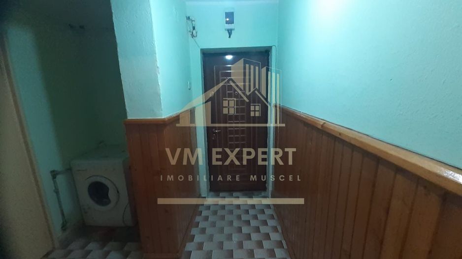 APARTAMENT 3 CAMERE ETAJ 2 ROTUNDA  CAMPULUNG - Poză 12