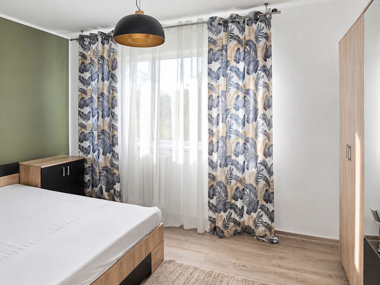 Apartament RENOVAT 2 camere SD 50 mp Podu Ros 380 euro - Poză 1