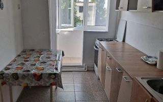 De inchiriat apartament cu 2 camere etaj 4 micro 13, 320 euro - Poză 3