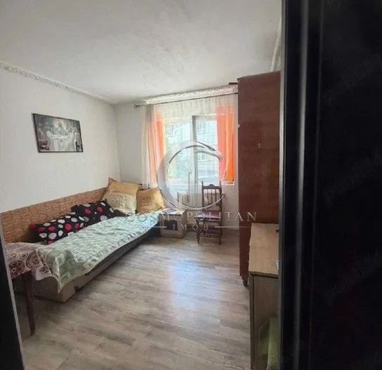 Apartament cu 3 camere ~ zona Micro 3 ~ etaj 1 din 4 ~ - Poză 3