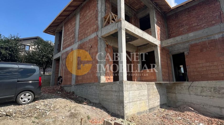 Duplex 5 Camere  3 Bai 124MP Intrare BREAZU cu VEDERE PANORAMICA - Poză 2