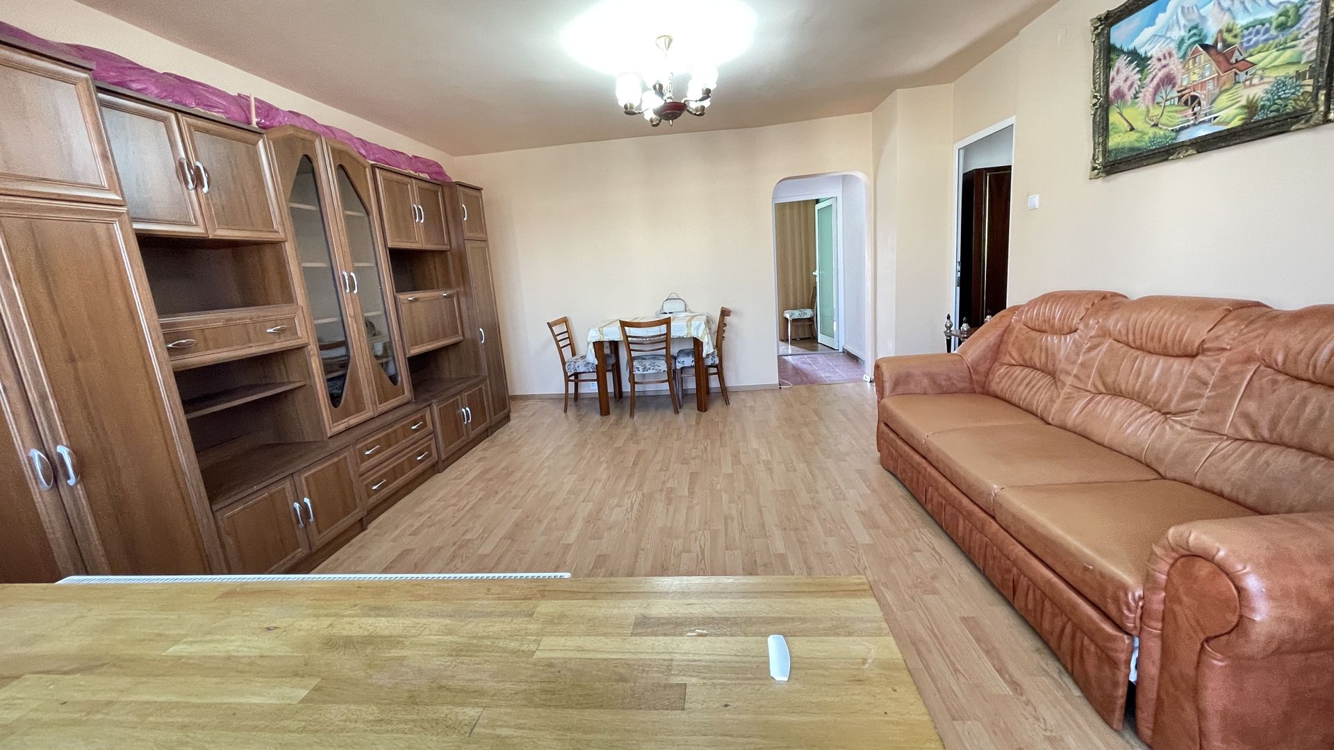 Apartament spațios cu două camere, etajul 4 cu acoperiș. - Poză 5