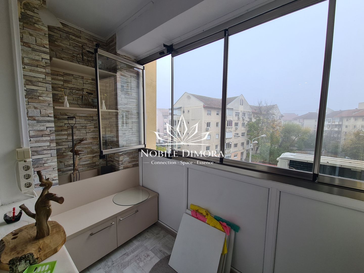 Apartament cu 3 camere de 100 mp pe Calea Dorobantilor - Fabric - Poză 5