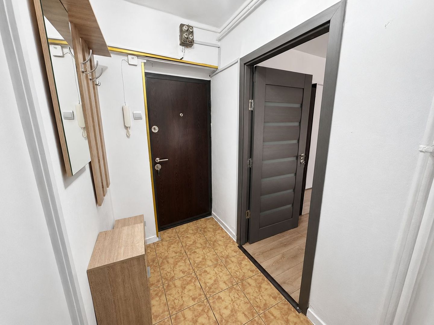 COMISION 0%, Apartament 2 Camere, Etaj 6, Lift, Renovat, Ultracentral - Poză 12