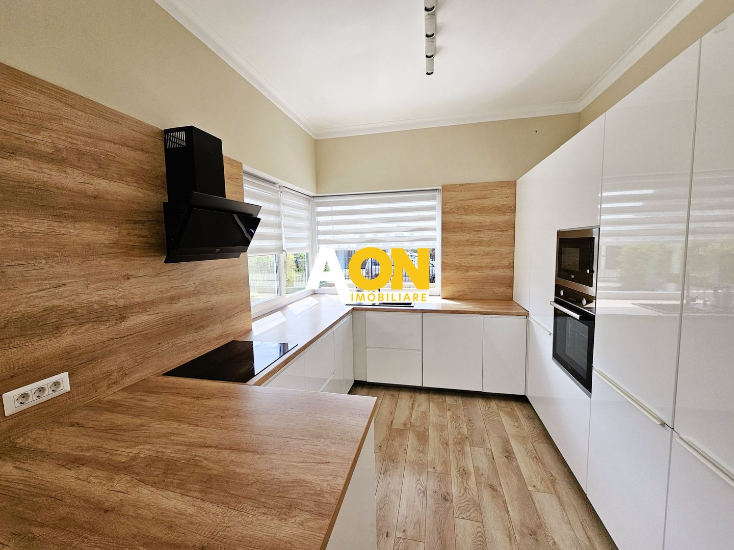 Casa 4 camere, mobilata, utilata, 414 mp teren, cu garaj, Cetate - Poză 4