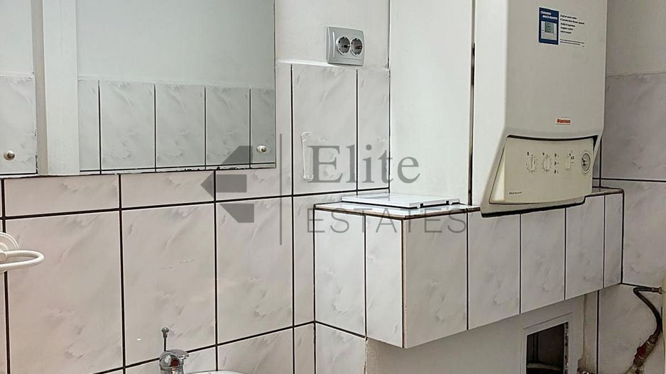 Spatiu comercial pe Bulevardul Decebal din Oradea - Poză 3