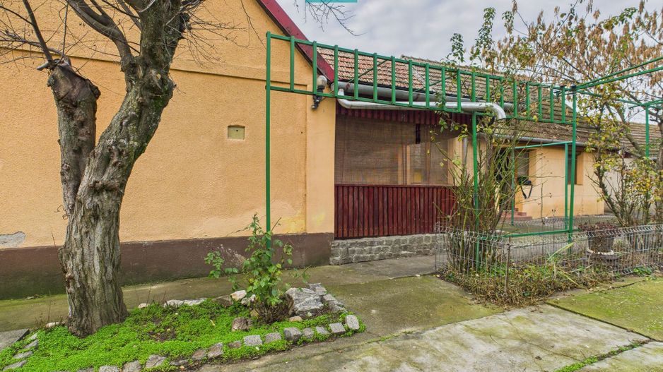 Casă cu teren 930 mp în Becicherecu Mic - Poză 20