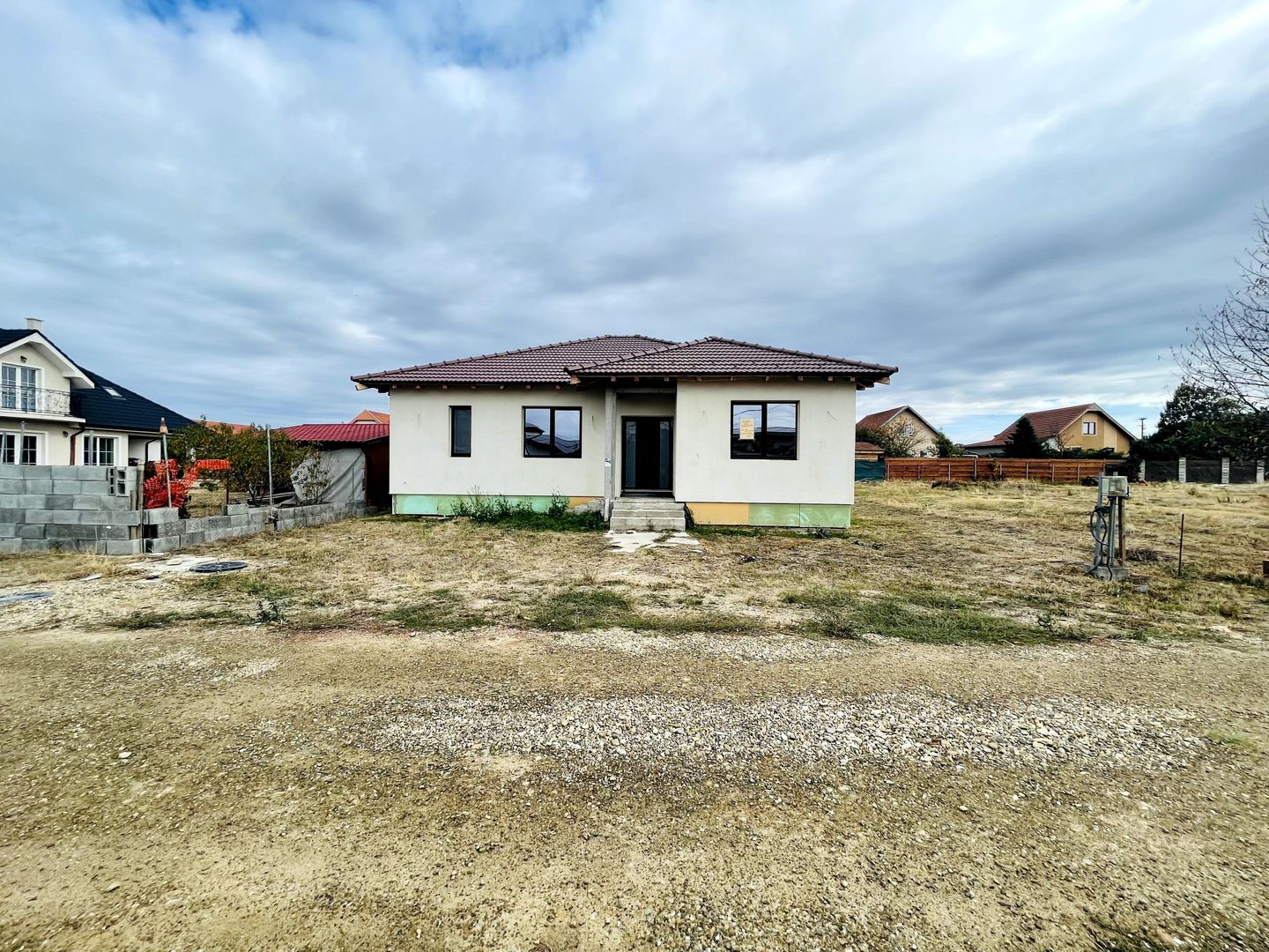 Casă Individuală Parter ,4 Camere, 490 mp Teren, Oradea - Poză 1
