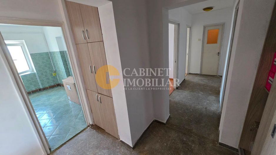 3 camere decomandat + 2 Bai - 70mp-  zona Dacia - Poză 7