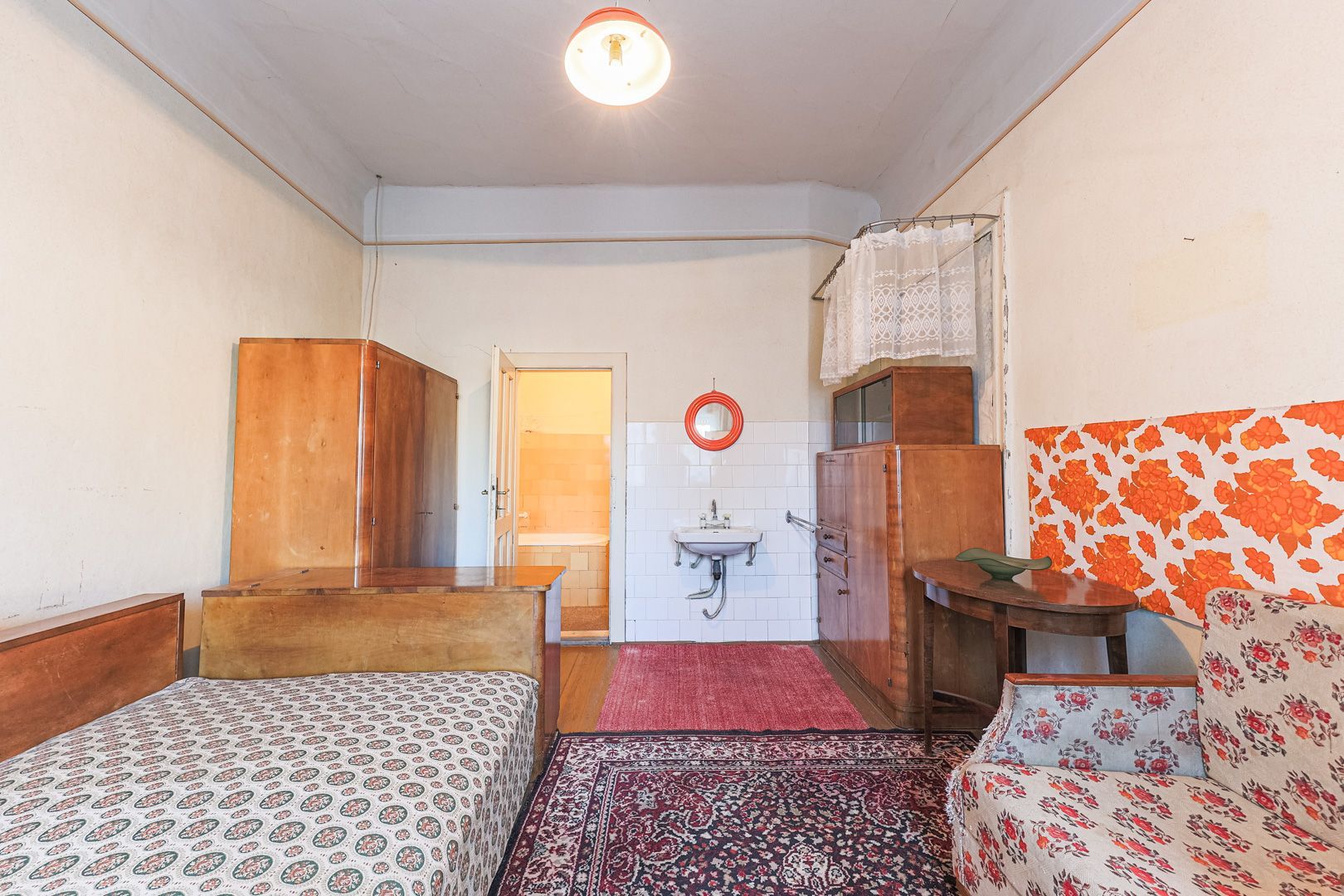 Apartament 4 camere semidecomandat, ultracentral, etaj 1 - Poză 12